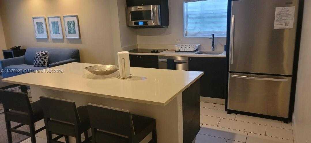 Small Image of Doral Number 18