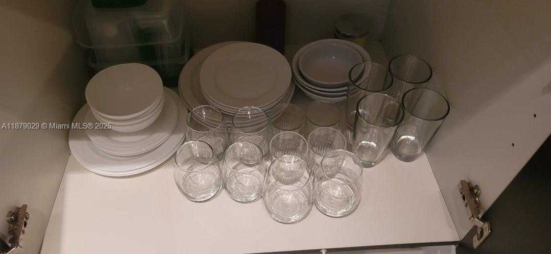 Small Image of Doral Number 25