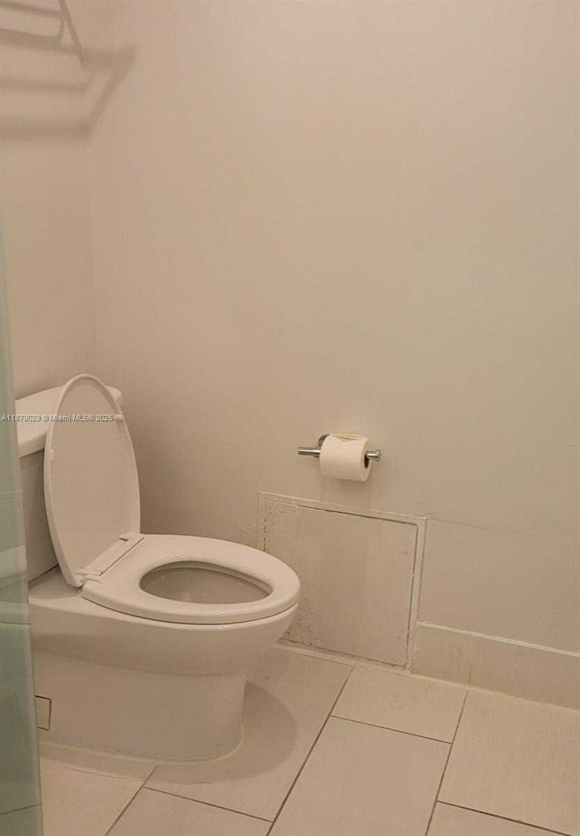 Small Image of Doral Number 39