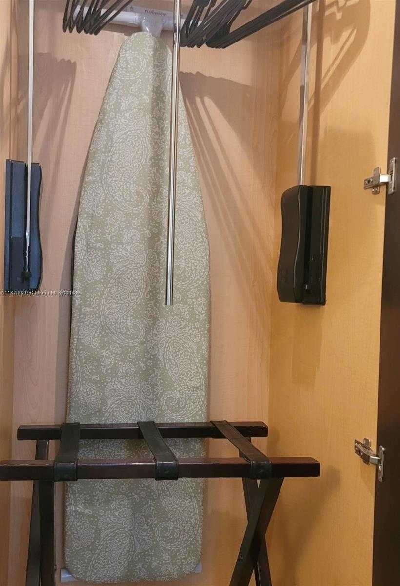 Small Image of Doral Number 41