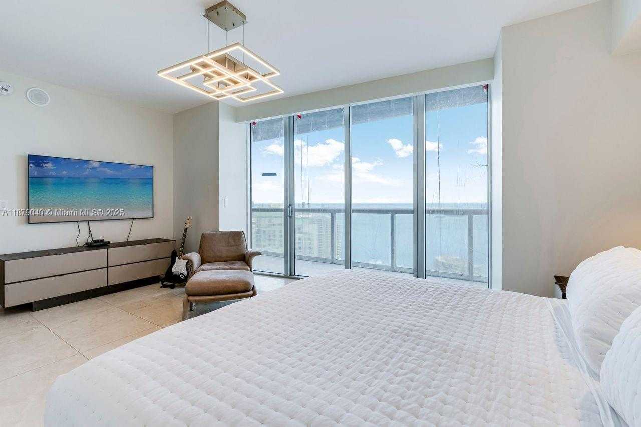 Small Image of 465 BRICKELL AVE #4801, Miami Number 16