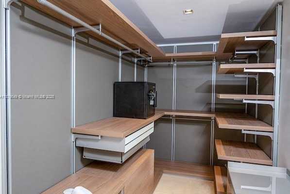 Small Image of 465 BRICKELL AVE #4801, Miami Number 21