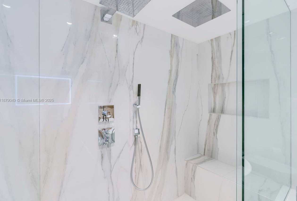 Small Image of 465 BRICKELL AVE #4801, Miami Number 25
