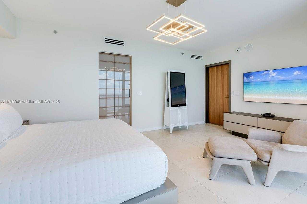 Small Image of 465 BRICKELL AVE #4801, Miami Number 27