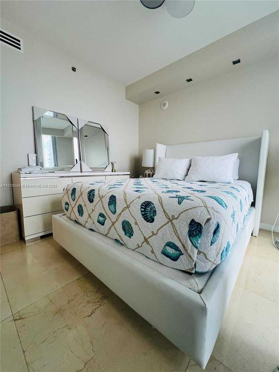 Small Image of 465 BRICKELL AVE #4801, Miami Number 32