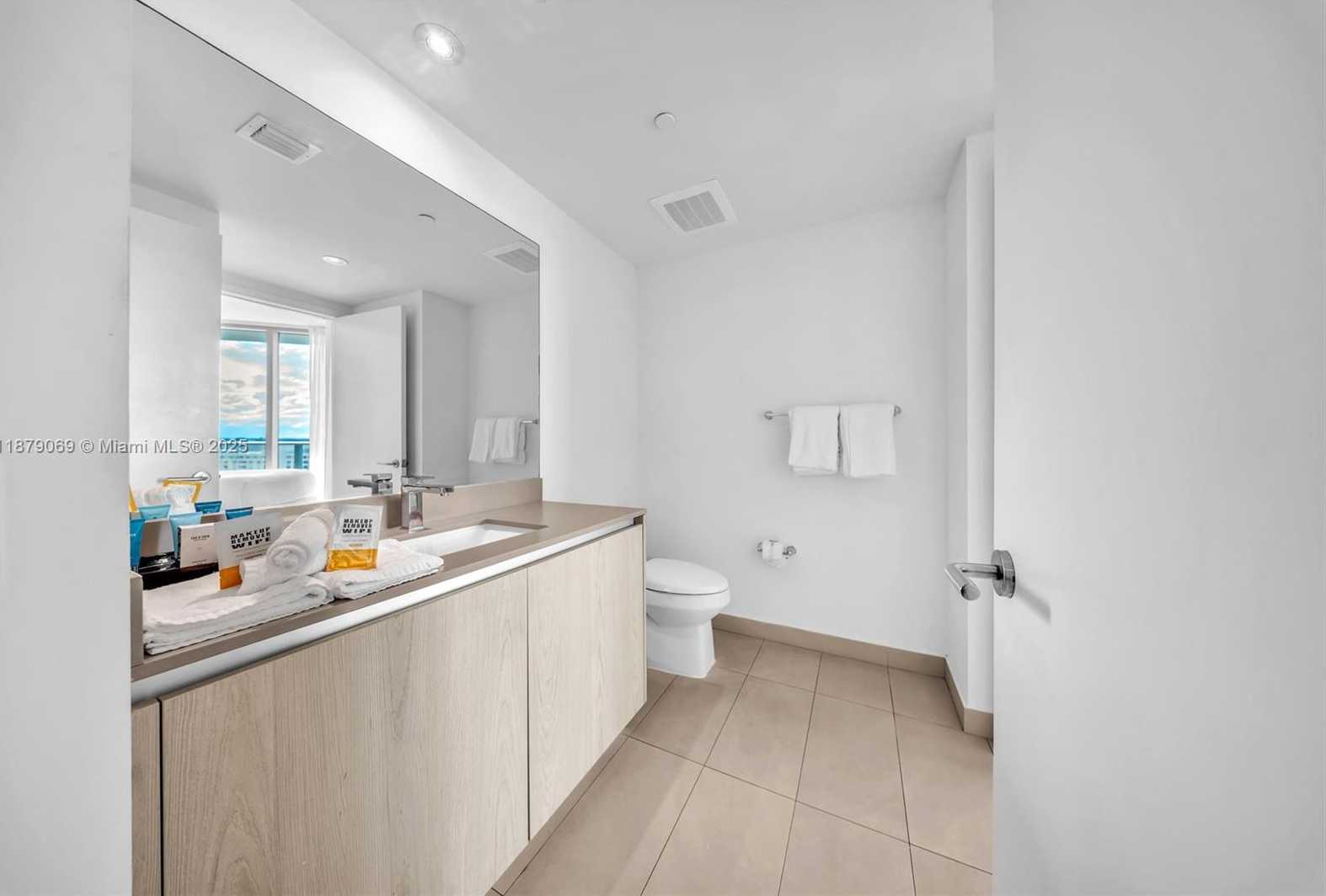 Small Image of 4111 SOUTH OCEAN DR #1611, Hollywood Number 27