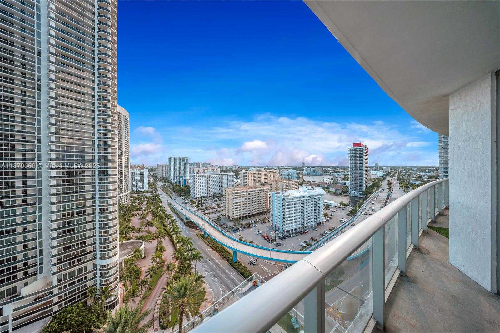 Small Image of 4111 SOUTH OCEAN DR #1611, Hollywood Number 3