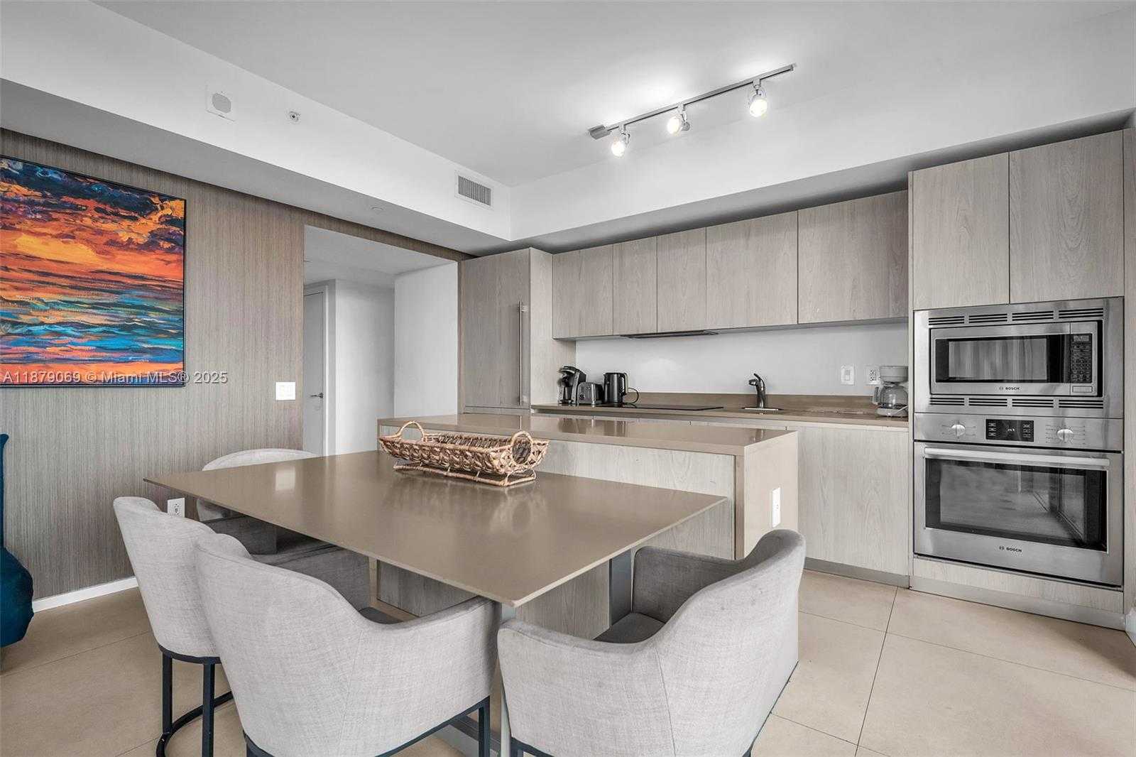 Small Image of 4111 SOUTH OCEAN DR #1611, Hollywood Number 6