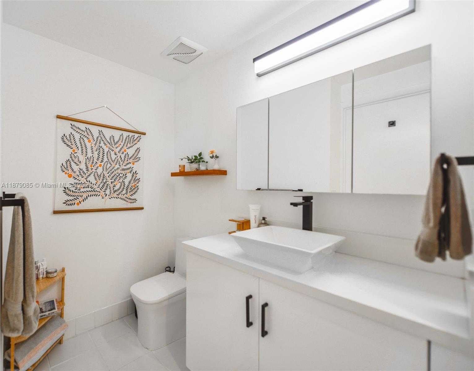Small Image of 725 NORTH EAST 22ND ST #8D, Miami Number 16