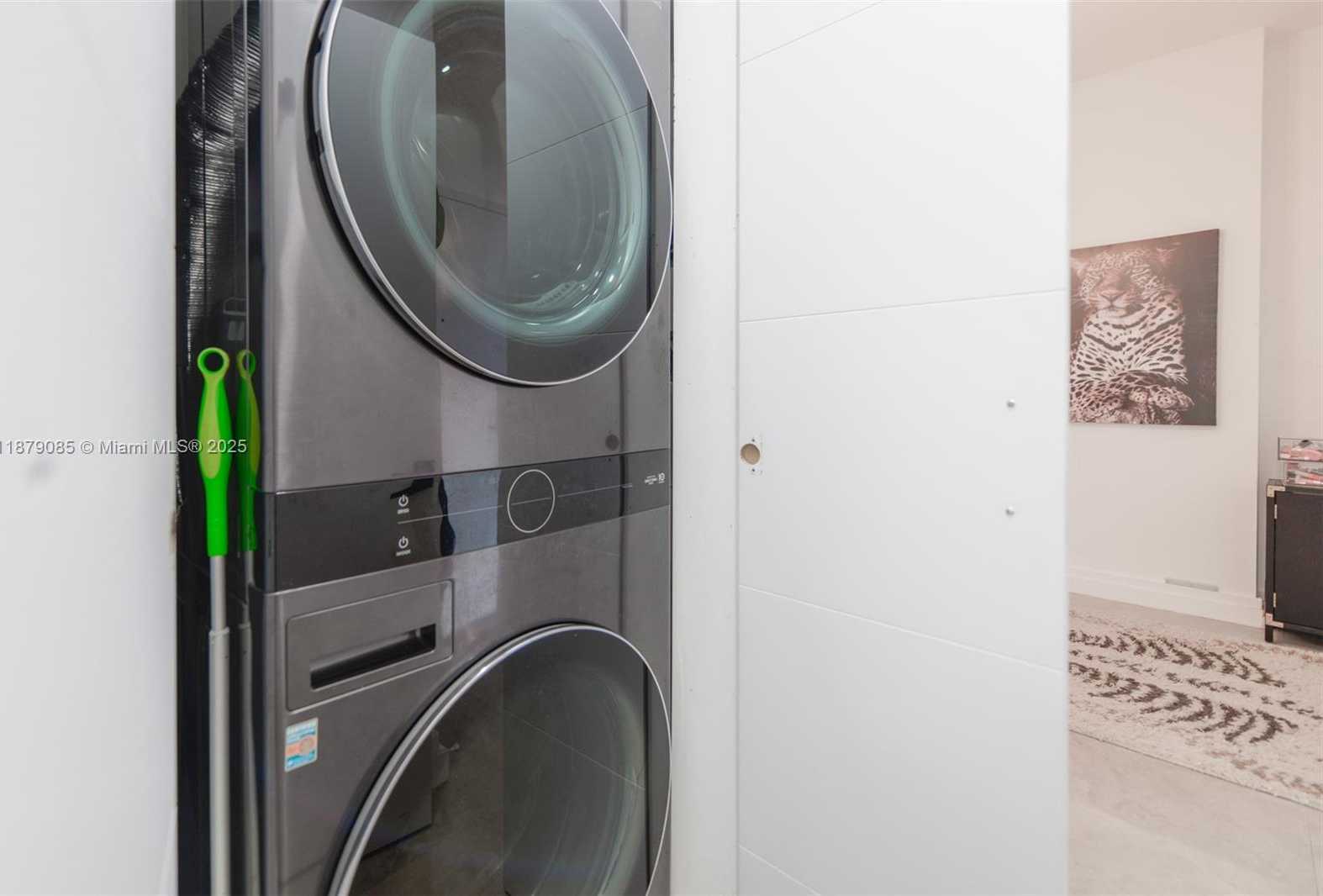 Small Image of 725 NORTH EAST 22ND ST #8D, Miami Number 17