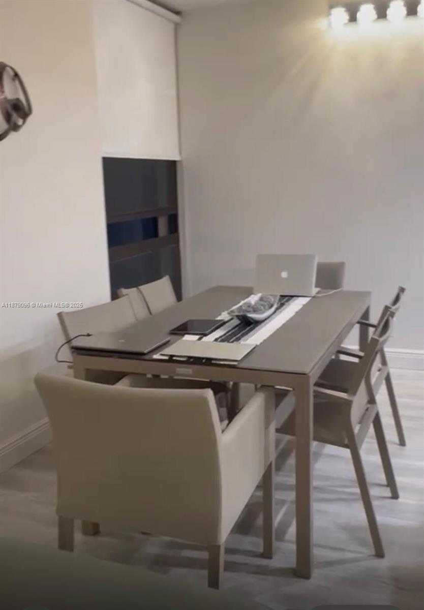 Small Image of 20335 WEST COUNTRY CLUB DR #2401, Aventura Number 15