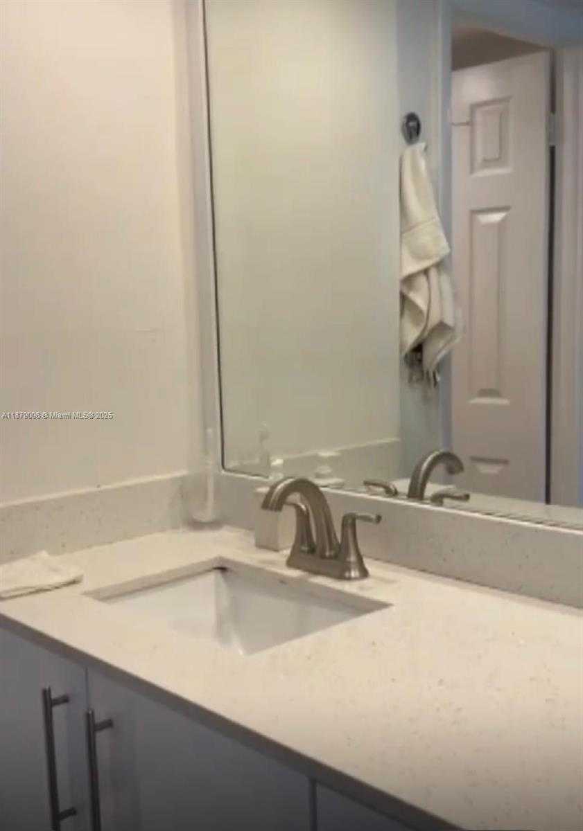 Small Image of 20335 WEST COUNTRY CLUB DR #2401, Aventura Number 23