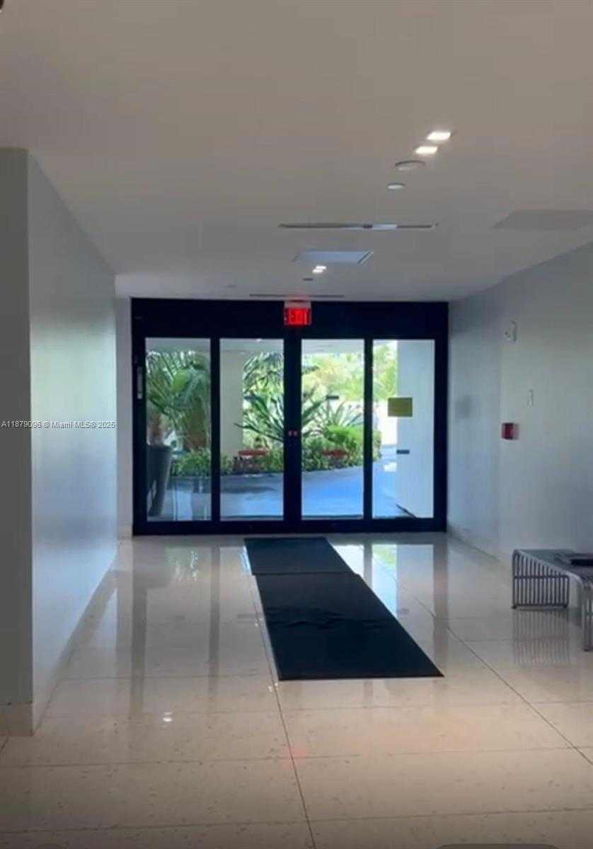 Small Image of 20335 WEST COUNTRY CLUB DR #2401, Aventura Number 3