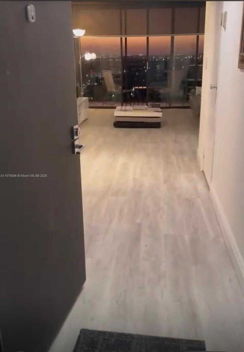 Small Image of 20335 WEST COUNTRY CLUB DR #2401, Aventura Number 7