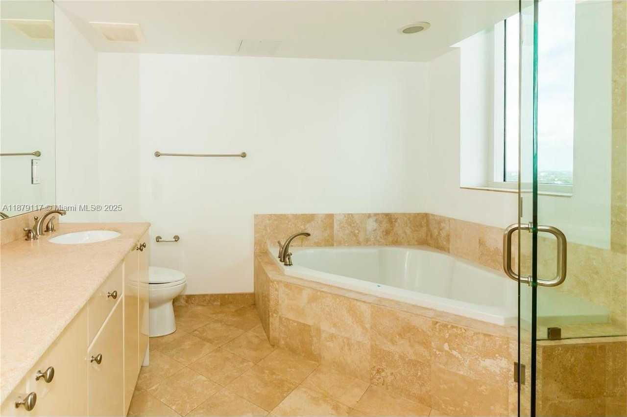 Small Image of 1745 EAST HALLANDALE BEACH BLVD #2203W, Hallandale Beach Number 9