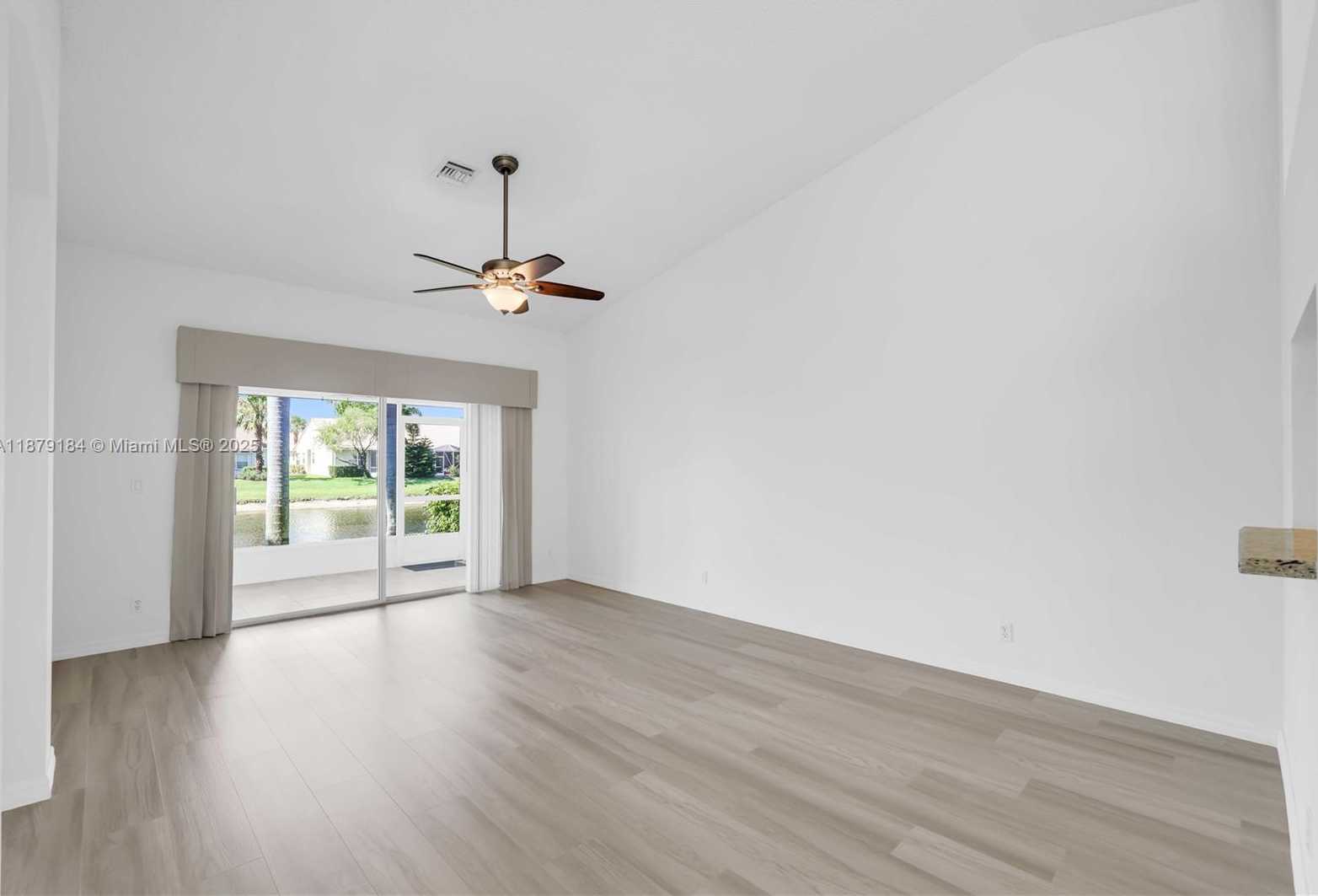 Small Image of 6082 HELICONIA RD, Delray Beach Number 18