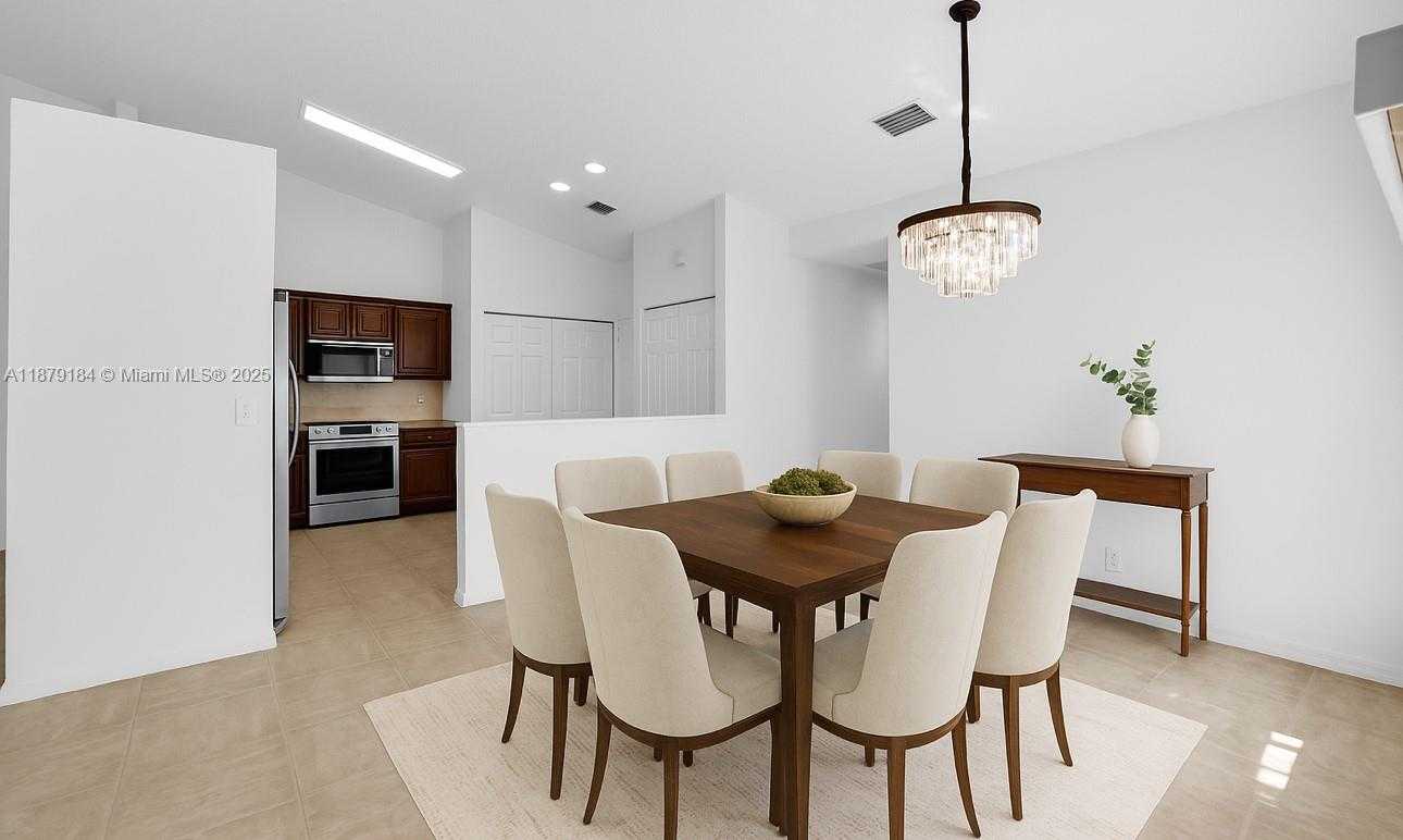 Small Image of 6082 HELICONIA RD, Delray Beach Number 2