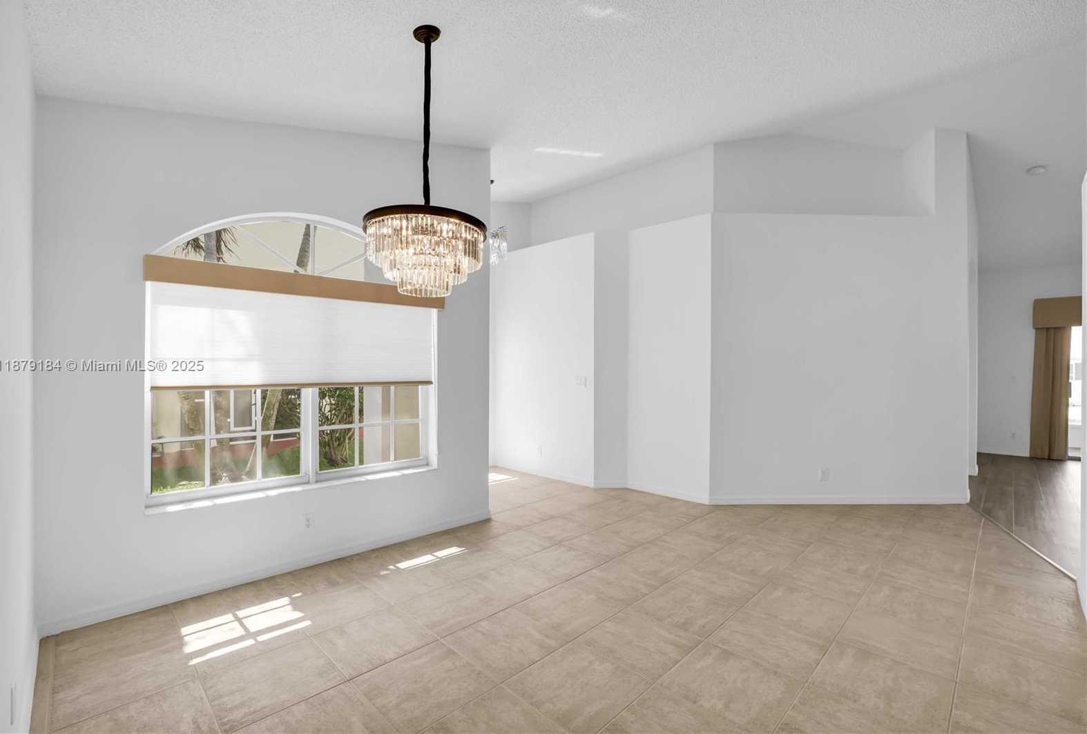 Small Image of 6082 HELICONIA RD, Delray Beach Number 4