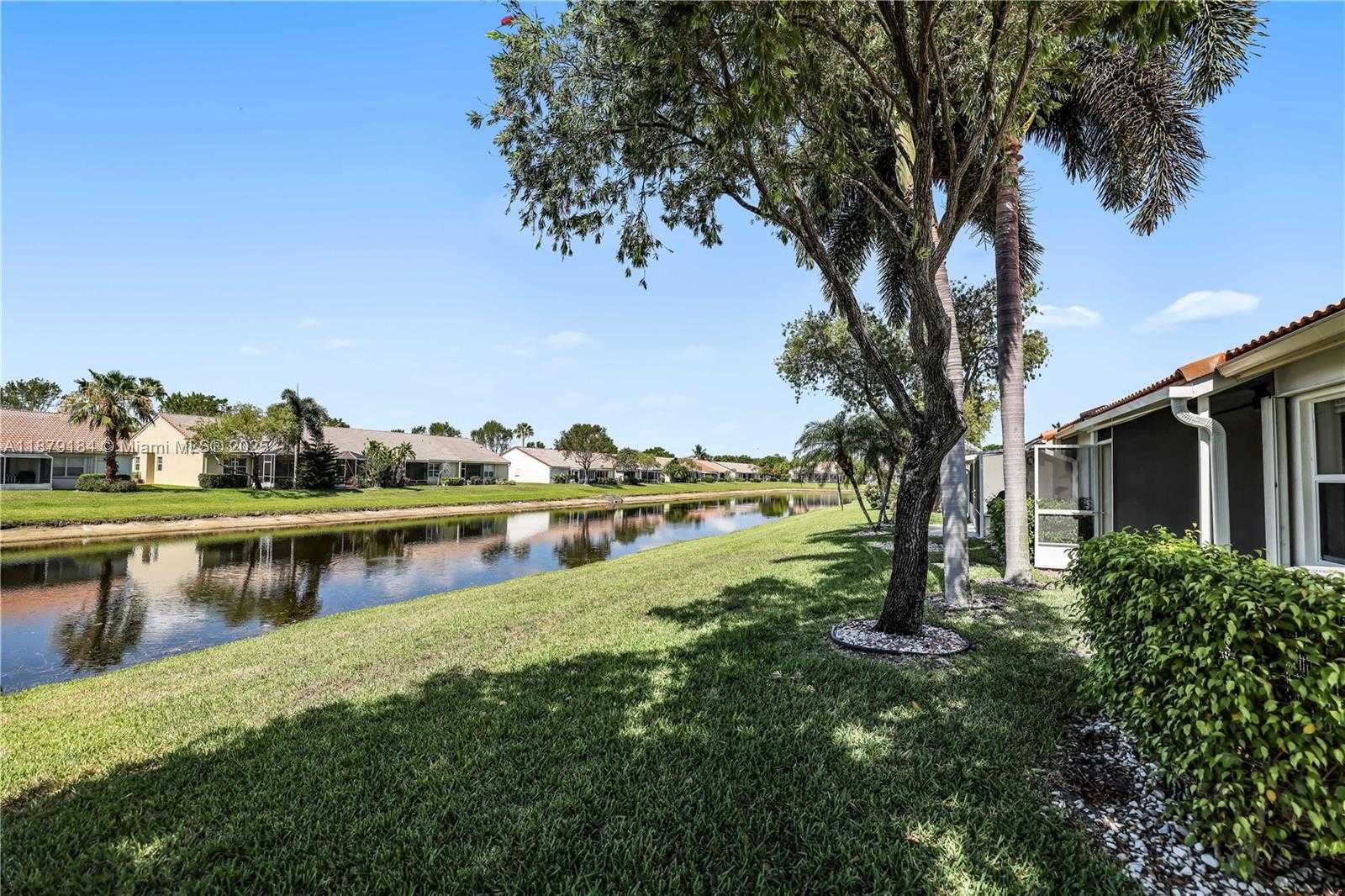 Small Image of 6082 HELICONIA RD, Delray Beach Number 44