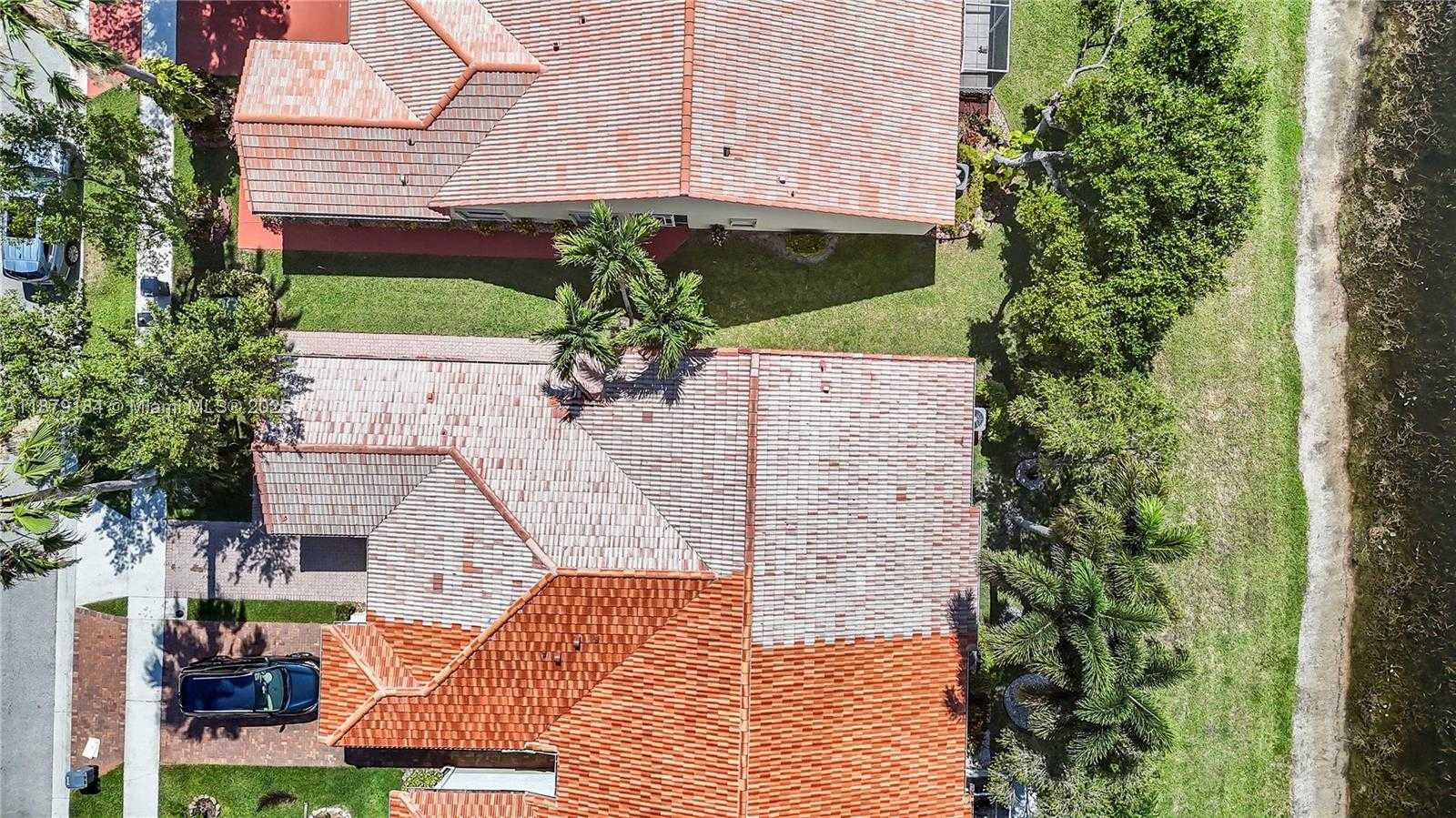 Small Image of 6082 HELICONIA RD, Delray Beach Number 46