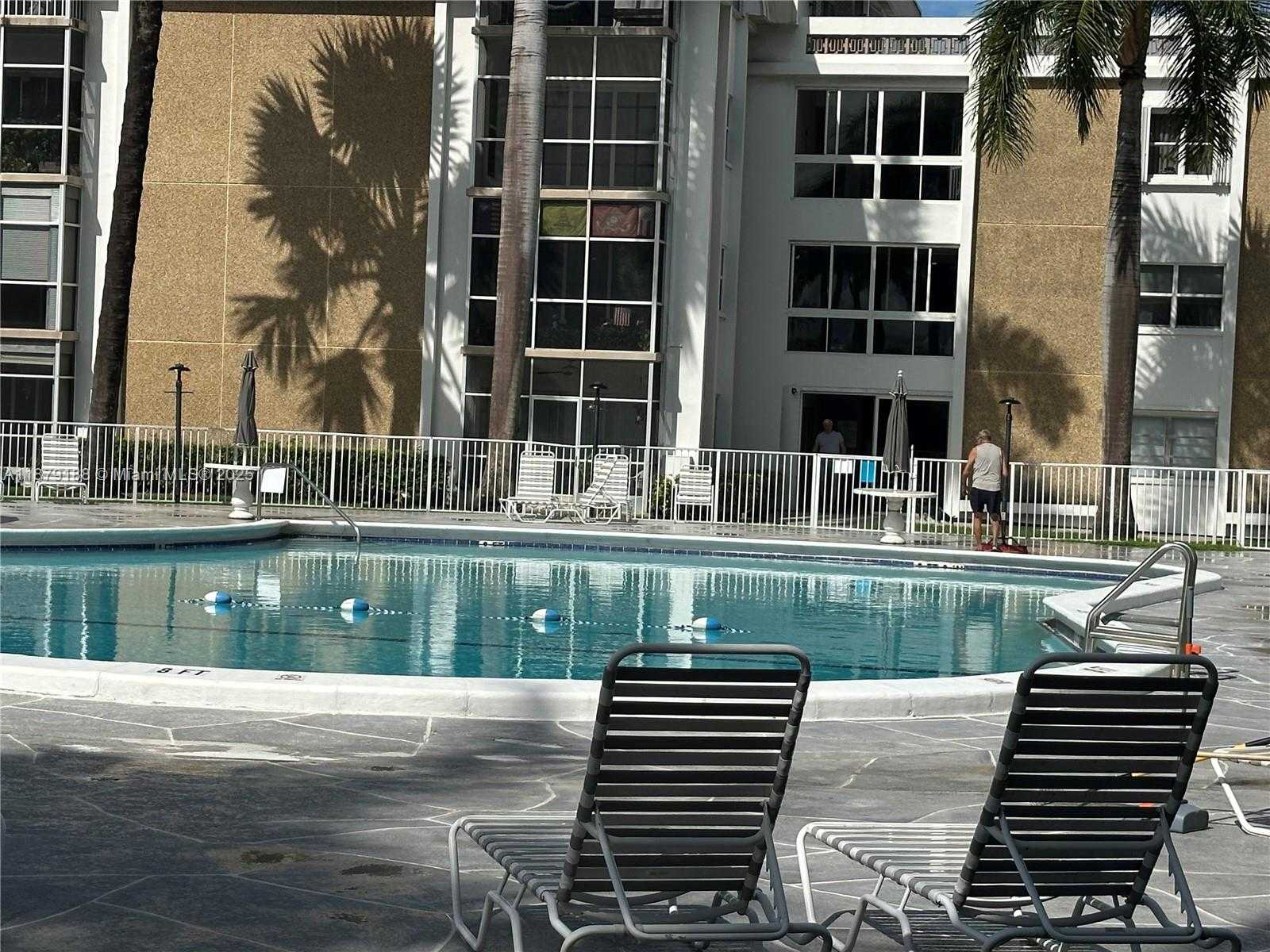 Small Image of 3040 NORTH EAST 16TH AVE #206, Oakland Park Number 4