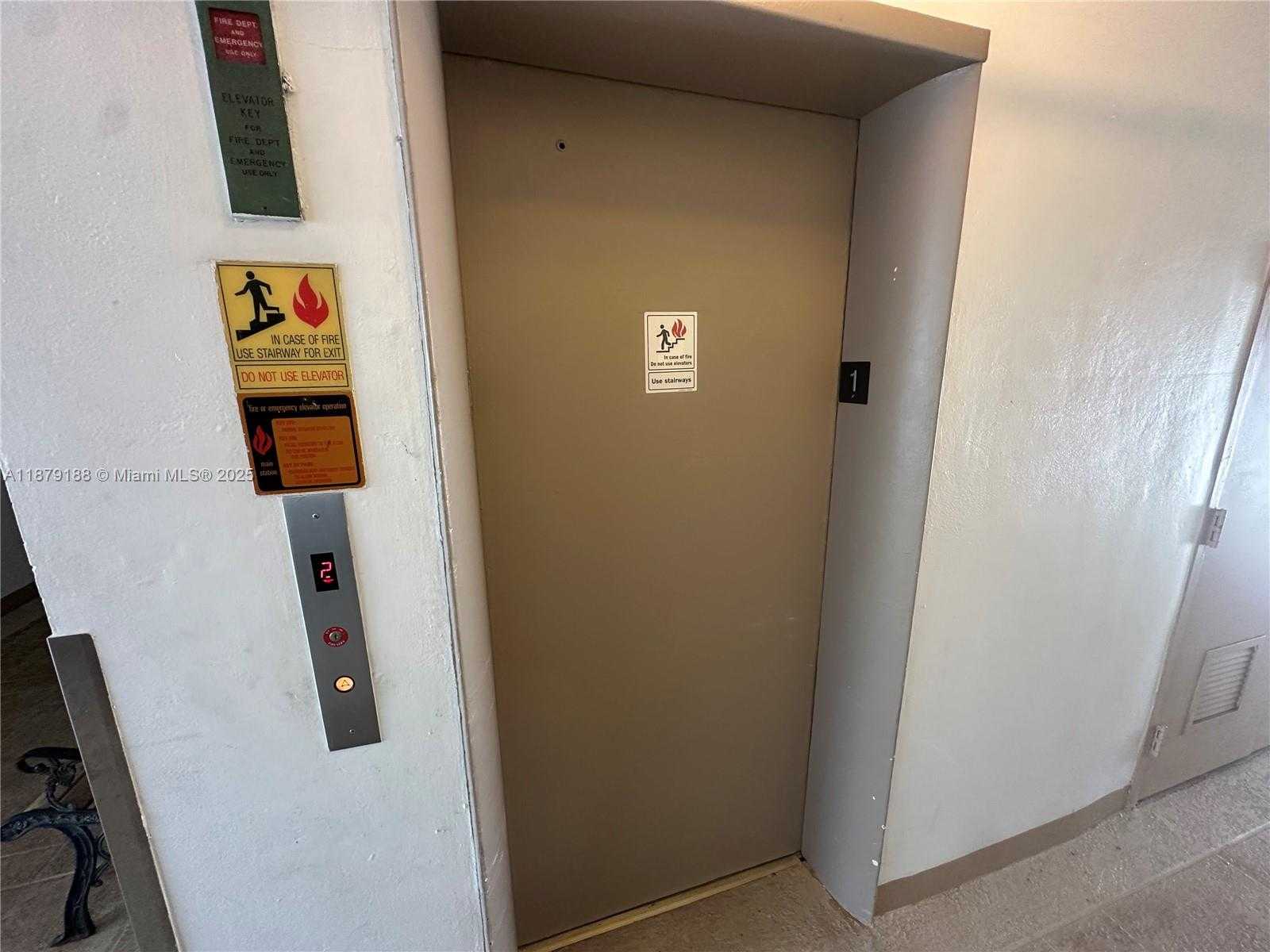 Small Image of 3040 NORTH EAST 16TH AVE #206, Oakland Park Number 6