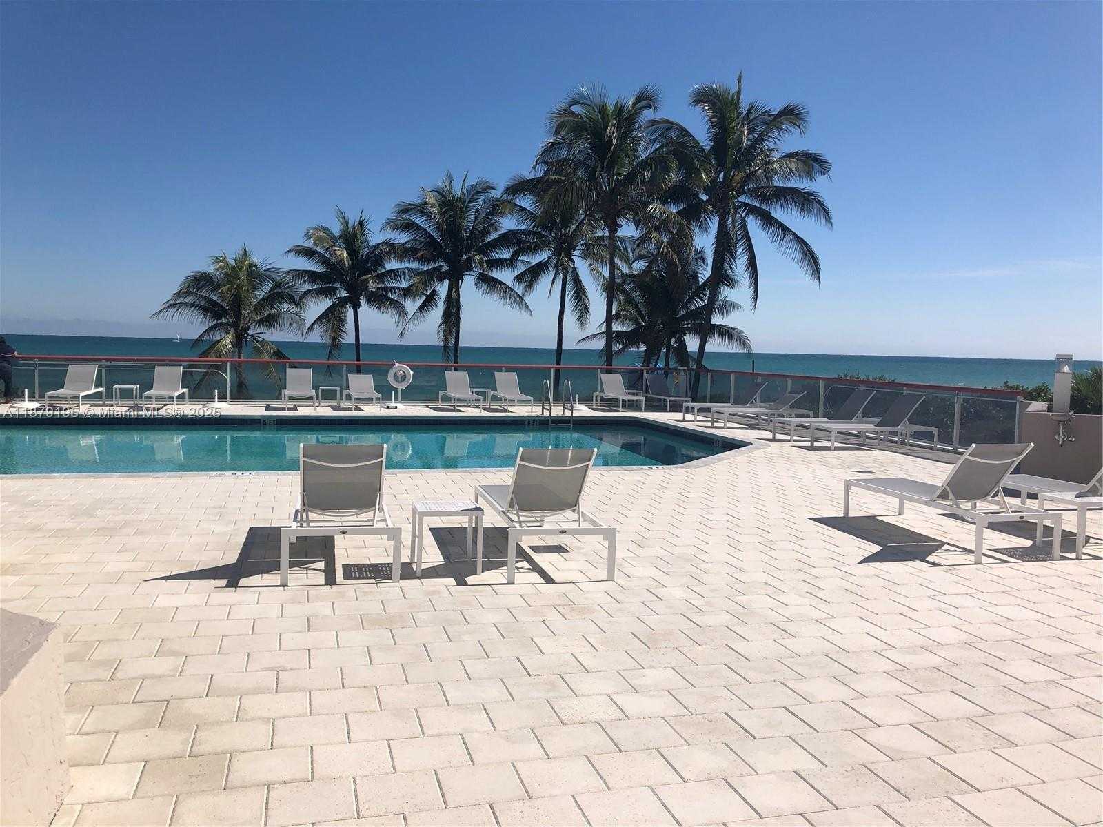 Small Image of 6767 COLLINS AVE #401, Miami Beach Number 4