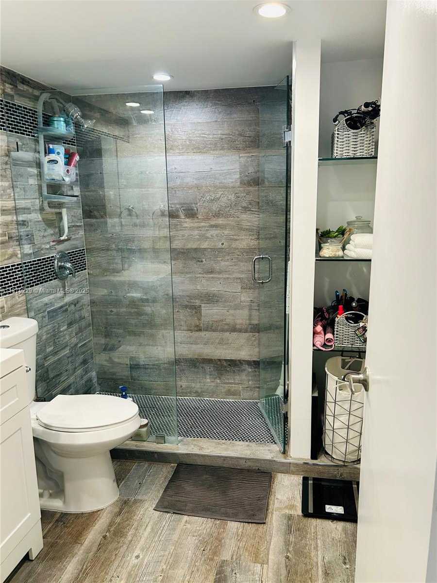 Small Image of 3180 SOUTH OCEAN DR #1620, Hallandale Beach Number 18