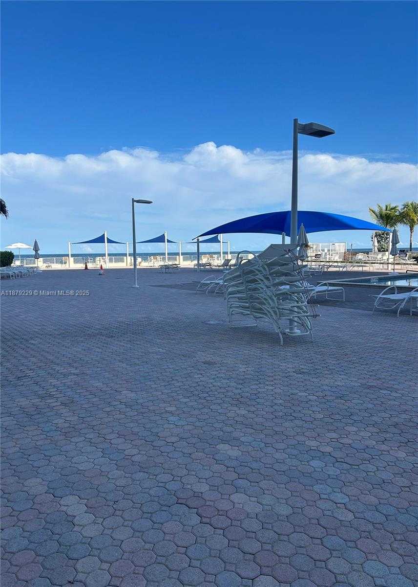 Small Image of 3180 SOUTH OCEAN DR #1620, Hallandale Beach Number 24