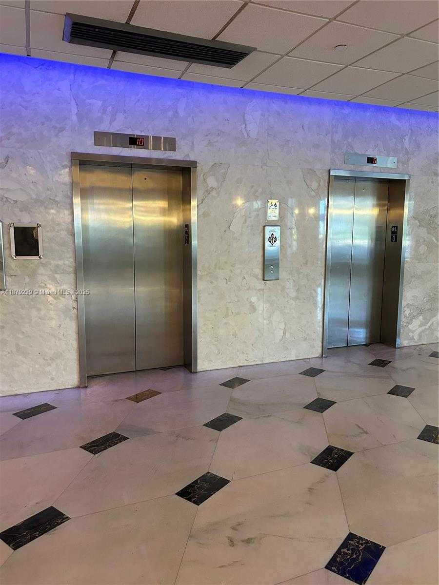 Small Image of 3180 SOUTH OCEAN DR #1620, Hallandale Beach Number 27