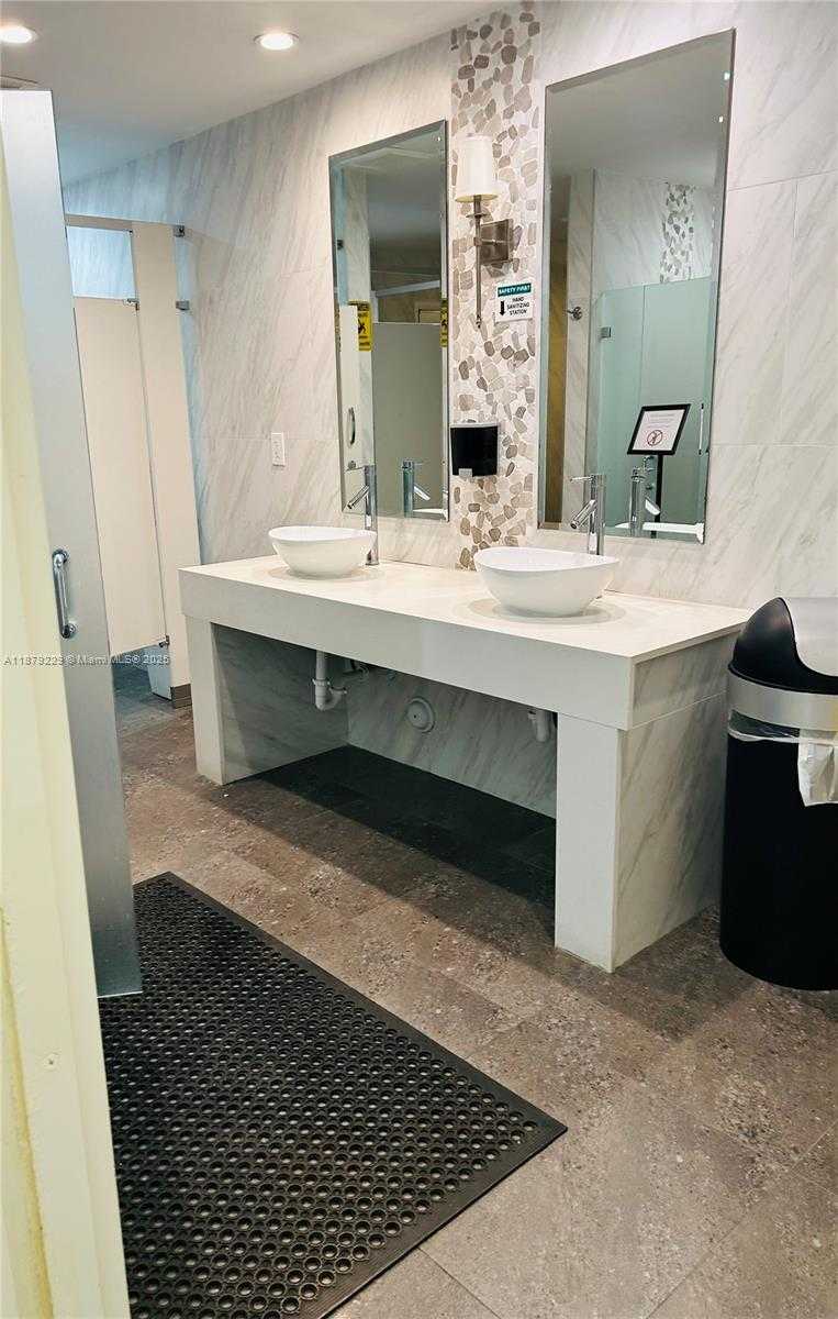 Small Image of 3180 SOUTH OCEAN DR #1620, Hallandale Beach Number 29