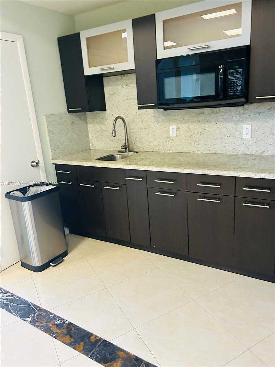 Small Image of 3180 SOUTH OCEAN DR #1620, Hallandale Beach Number 38