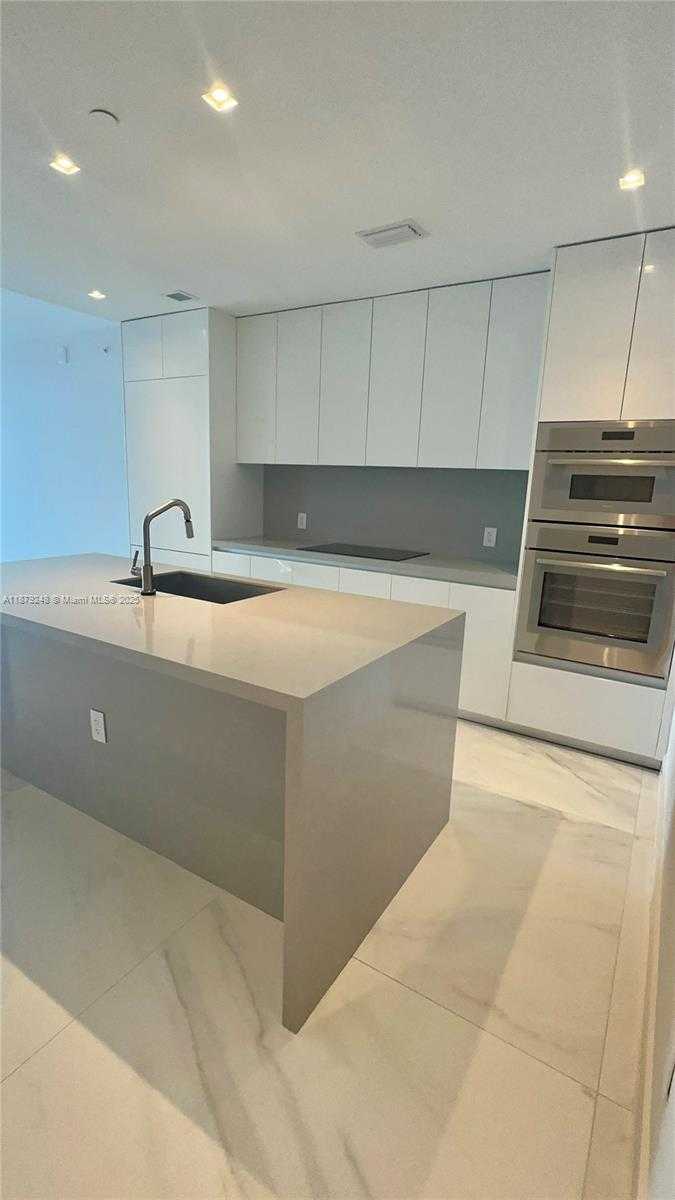 Small Image of 700 NORTH EAST 24 ST #4805, Miami Number 14