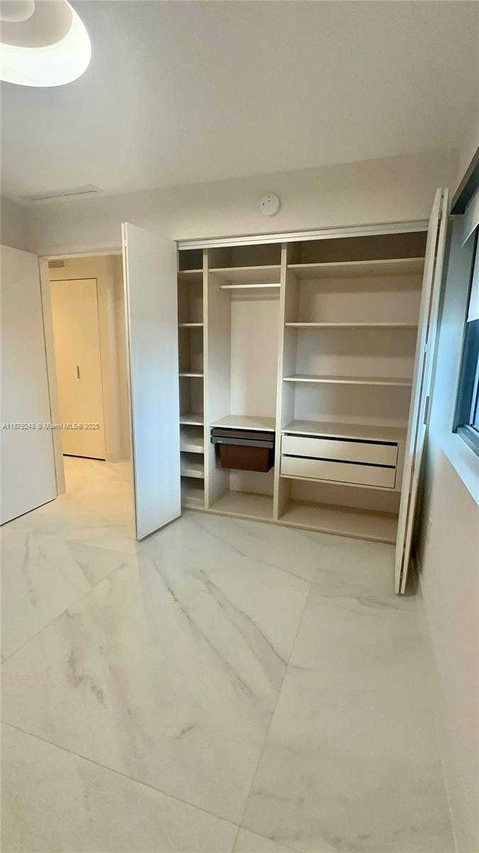 Small Image of 700 NORTH EAST 24 ST #4805, Miami Number 24