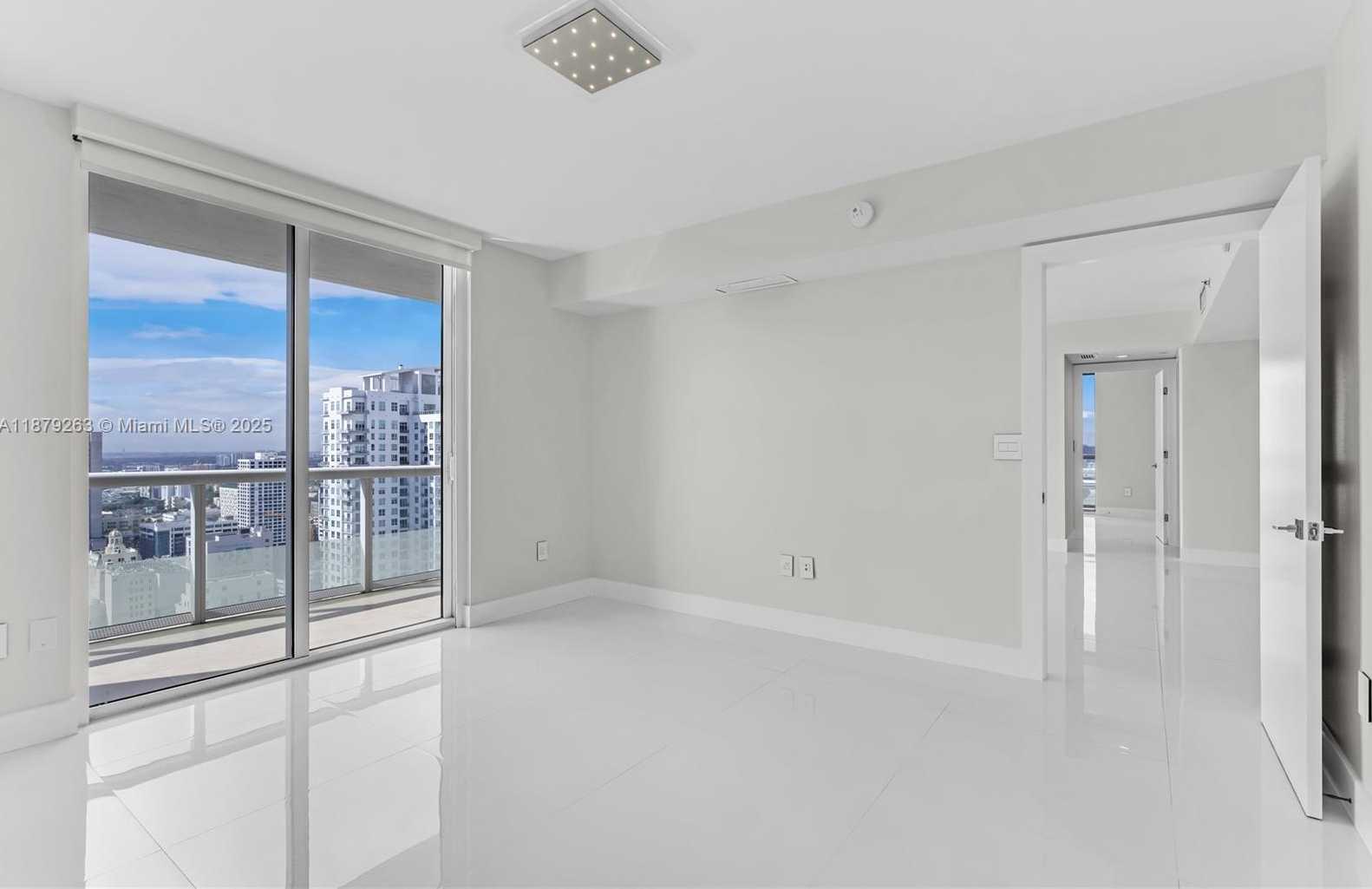 Small Image of 50 BISCAYNE BLVD #3601, Miami Number 17