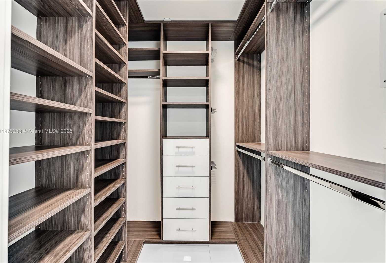Small Image of 50 BISCAYNE BLVD #3601, Miami Number 19