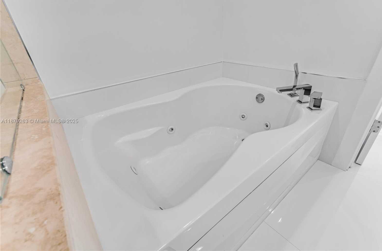 Small Image of 50 BISCAYNE BLVD #3601, Miami Number 23