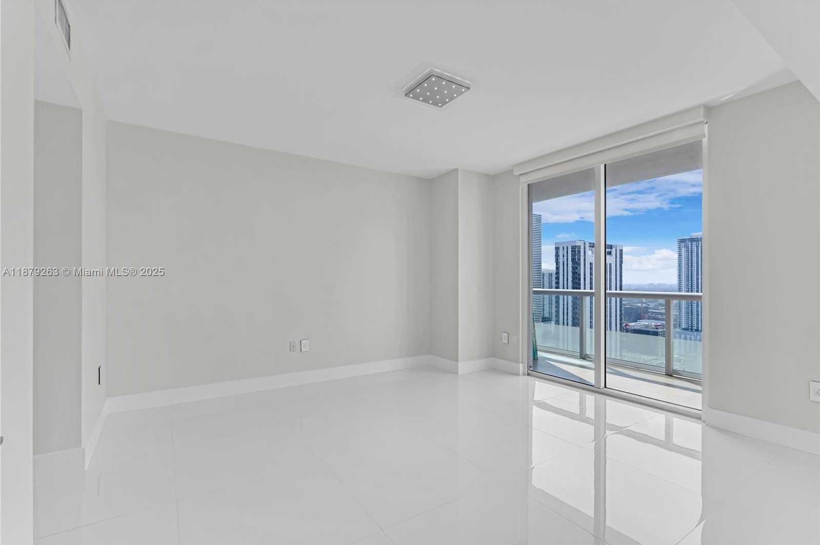 Small Image of 50 BISCAYNE BLVD #3601, Miami Number 25