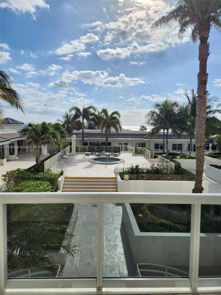 Small Image of Miami Beach Number 31