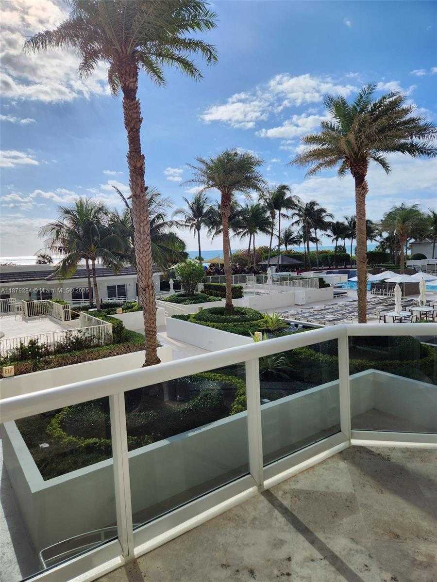 Small Image of Miami Beach Number 32