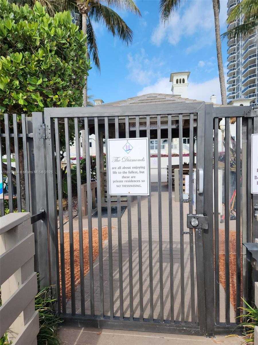 Small Image of Miami Beach Number 48