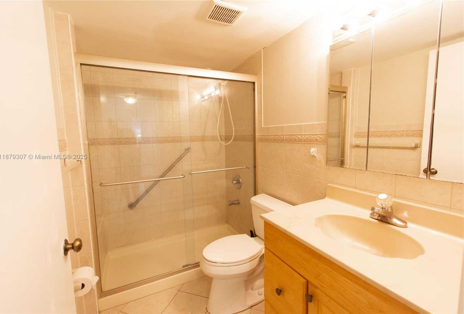 Small Image of 1621 COLLINS AVE #406, Miami Beach Number 19