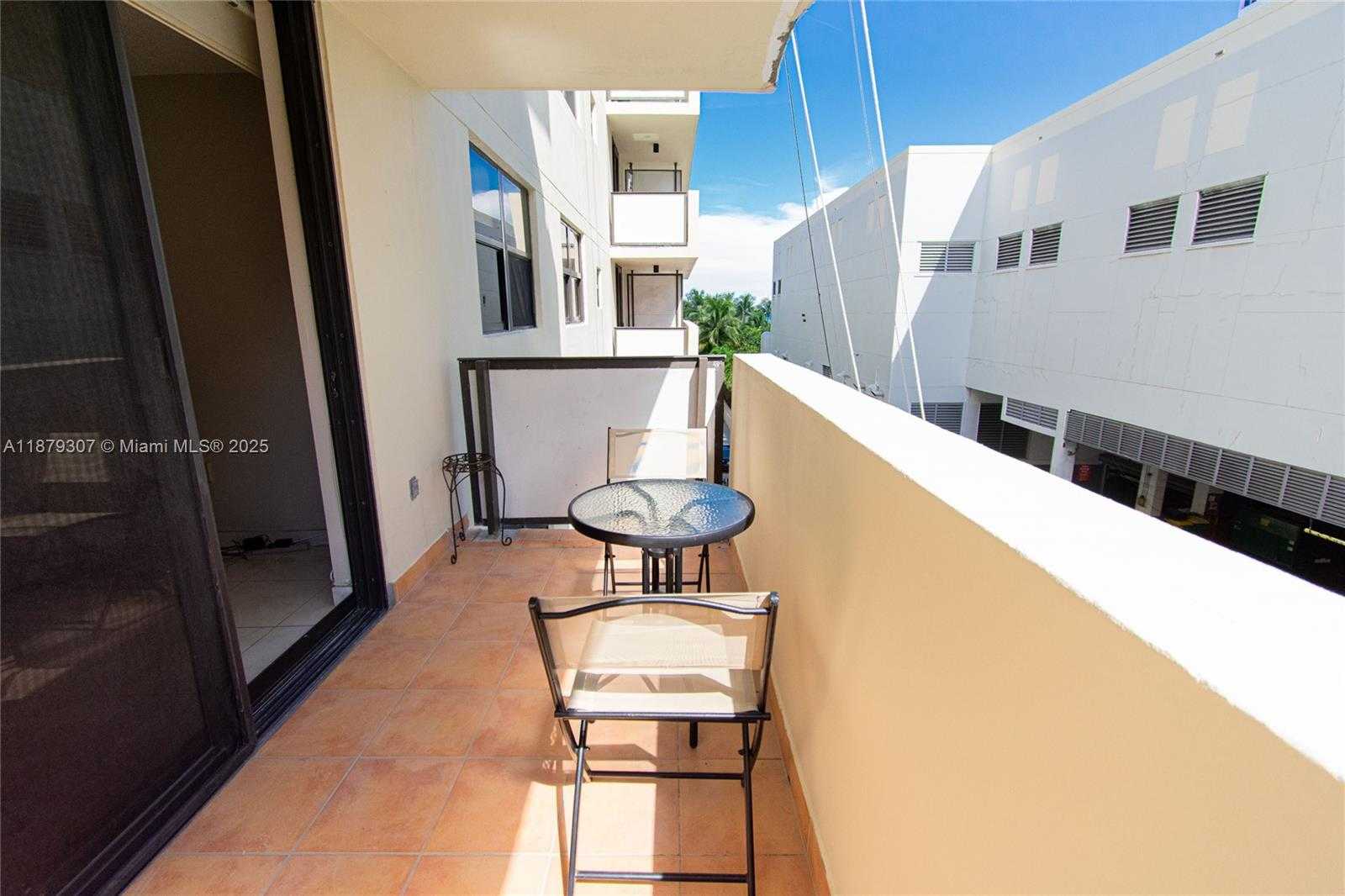Small Image of 1621 COLLINS AVE #406, Miami Beach Number 20