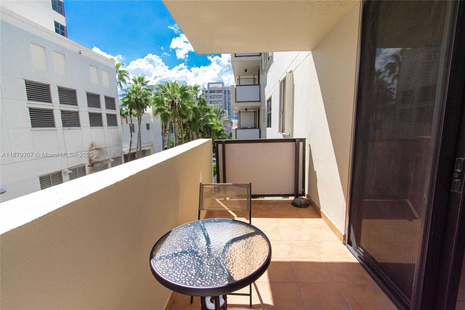 Small Image of 1621 COLLINS AVE #406, Miami Beach Number 21