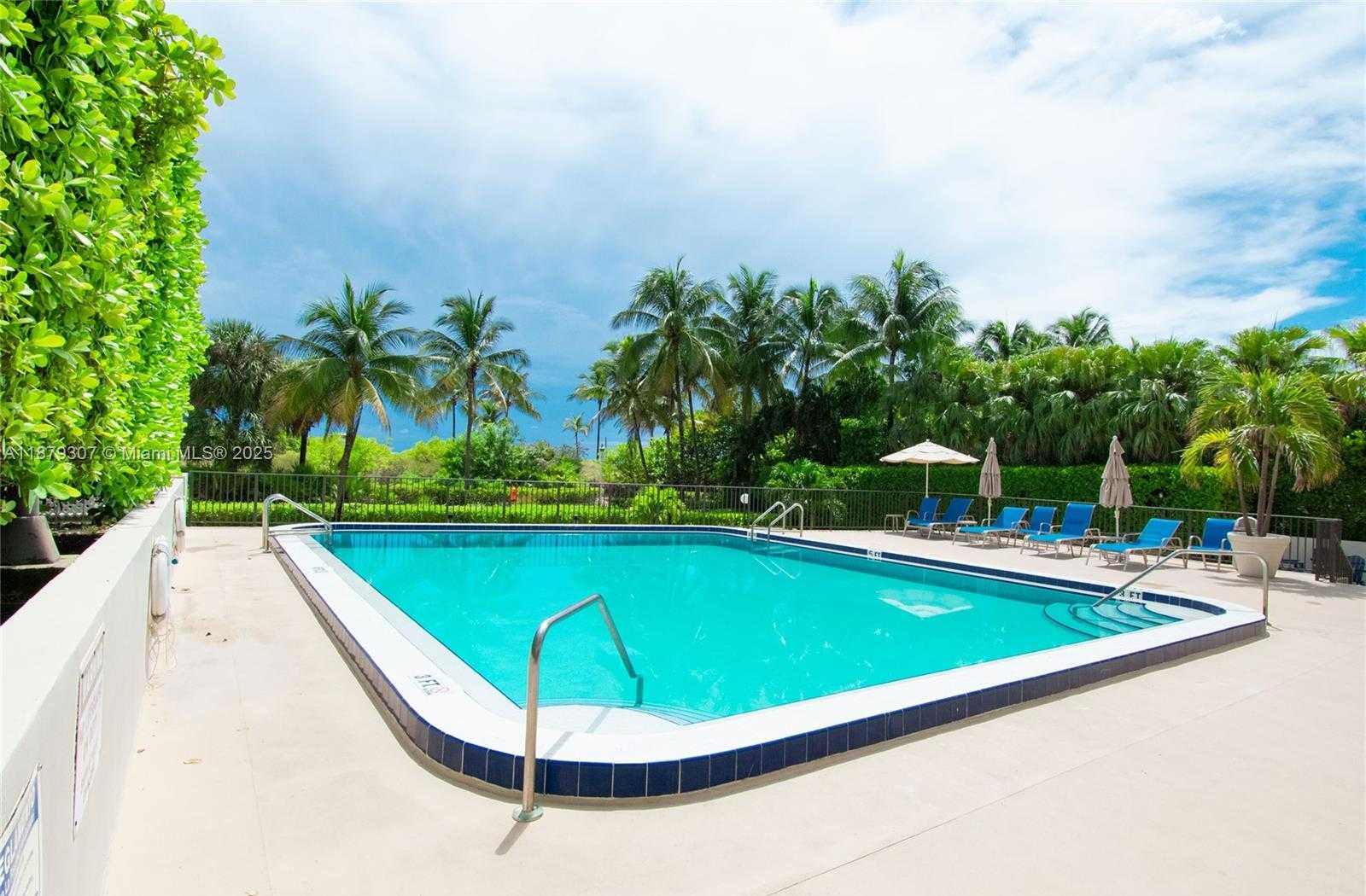 Small Image of 1621 COLLINS AVE #406, Miami Beach Number 22