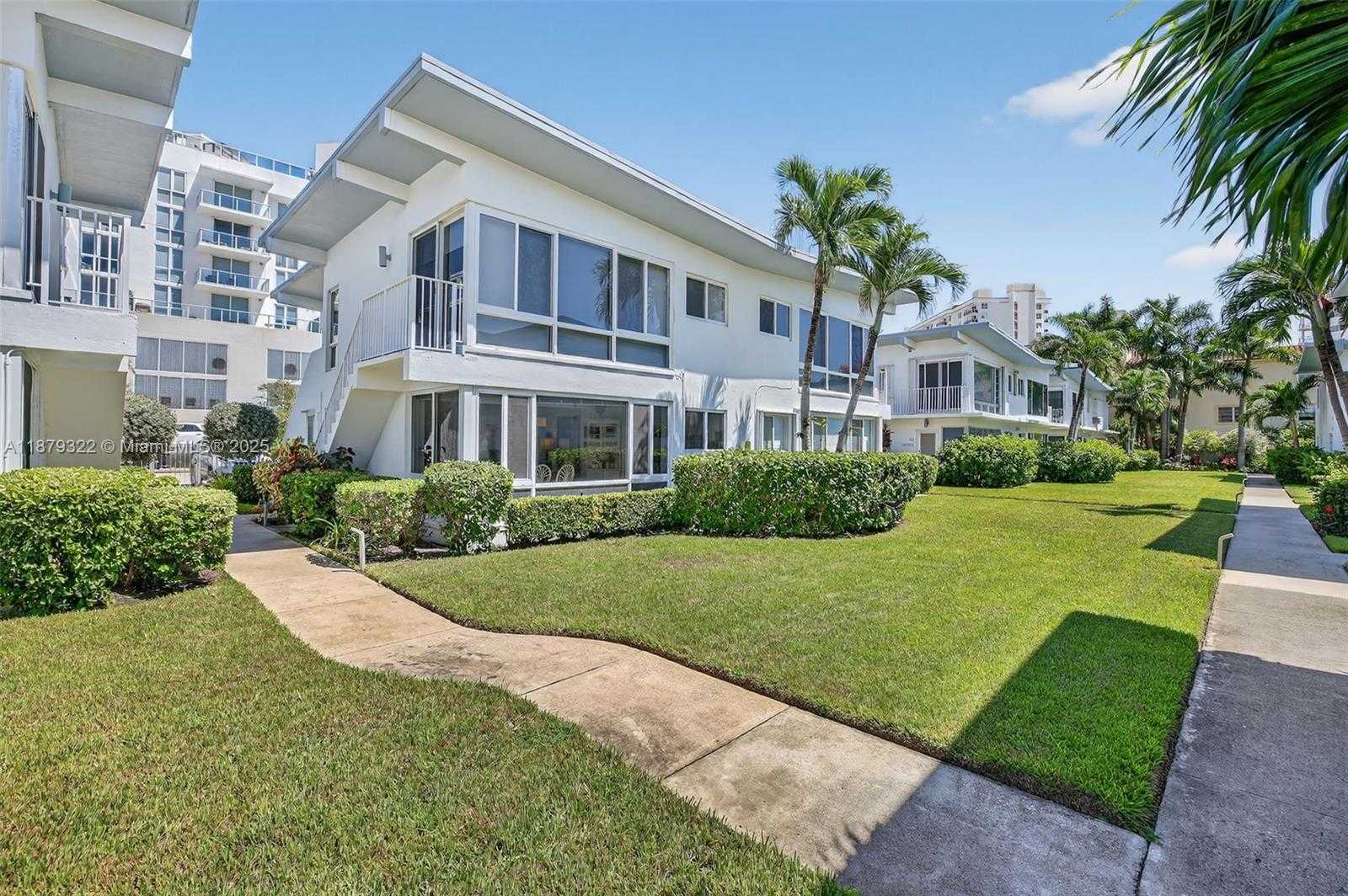 Small Image of 425 BAYSHORE DR #d-3, Fort Lauderdale Number 6