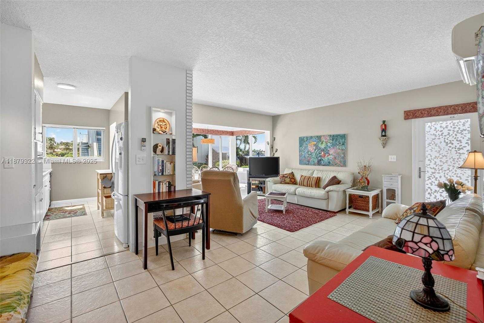 Small Image of 425 BAYSHORE DR #d-3, Fort Lauderdale Number 8