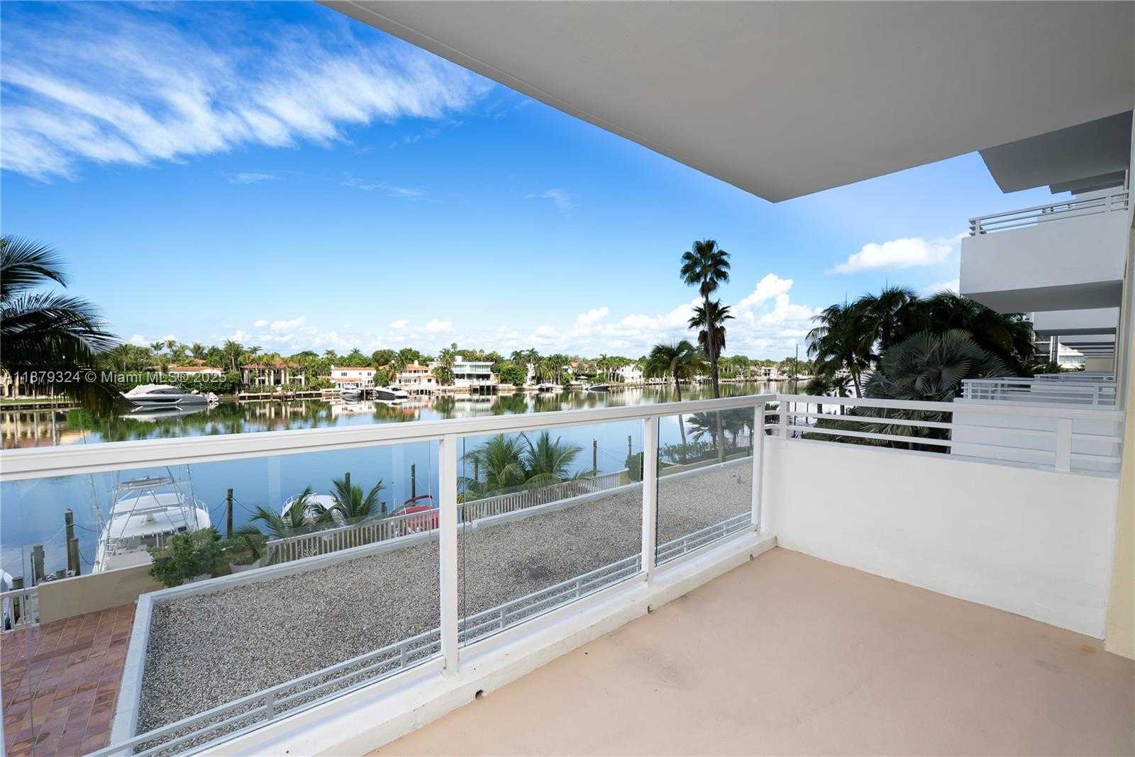 Small Image of 5600 COLLINS AVE #4H, Miami Beach Number 10