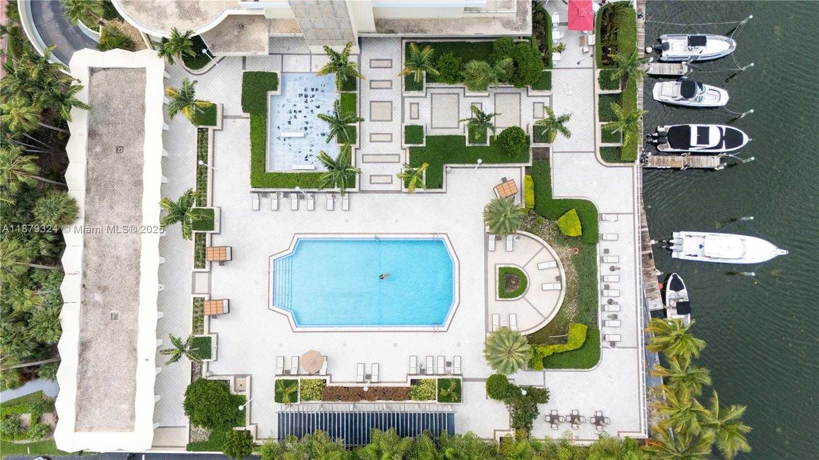 Small Image of 5600 COLLINS AVE #4H, Miami Beach Number 5