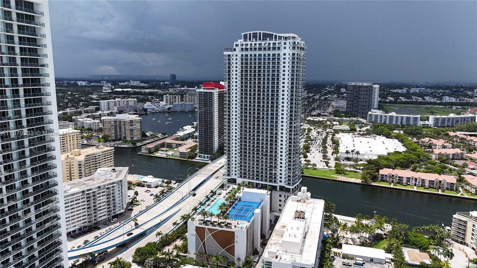 Small Image of 4010 SOUTH OCEAN DR #R2406, Hollywood Number 30